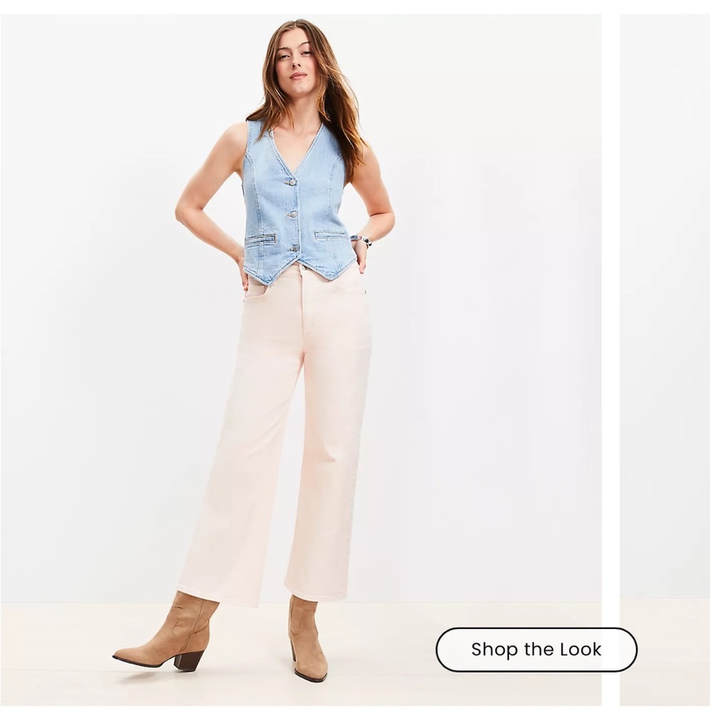LOFT NWT High Rise Wide Leg Crop Jeans in Washed Pink!